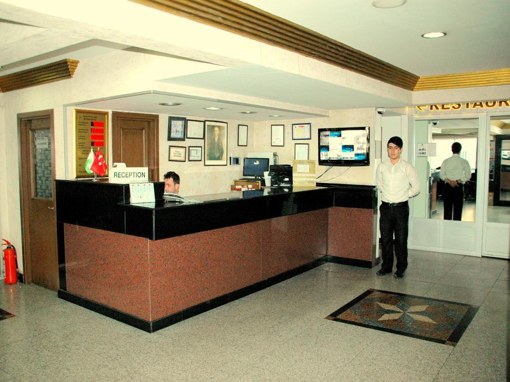 Hotel Buyuk Paris