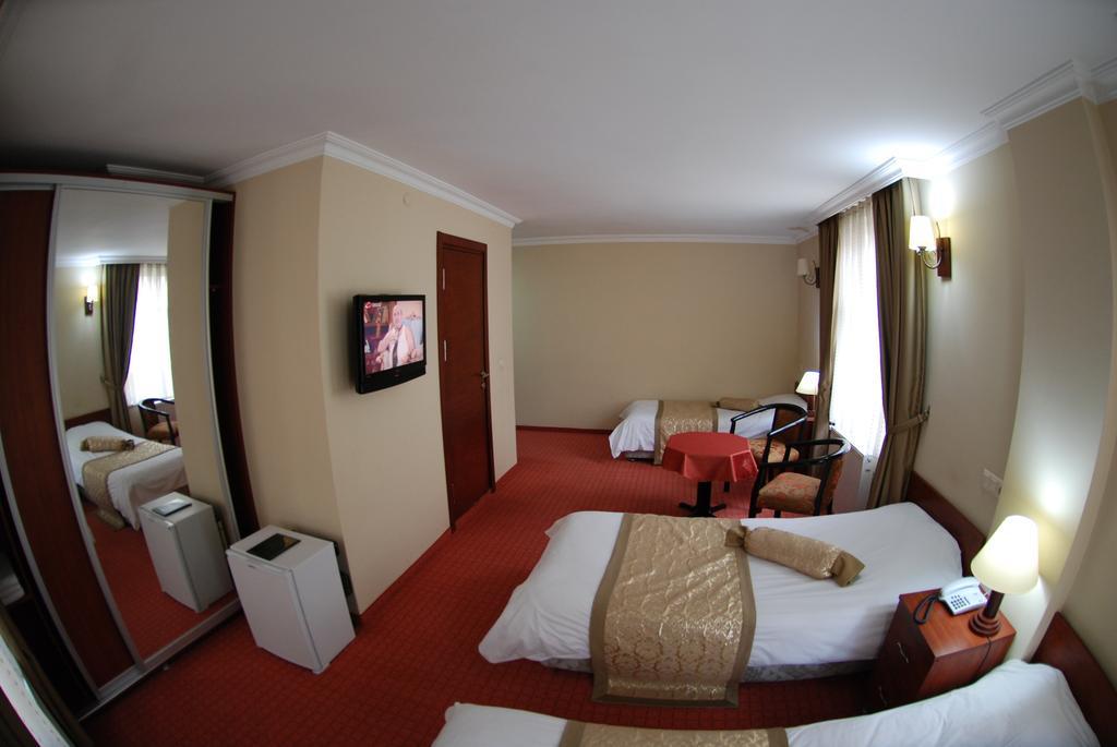 Hotel Epos