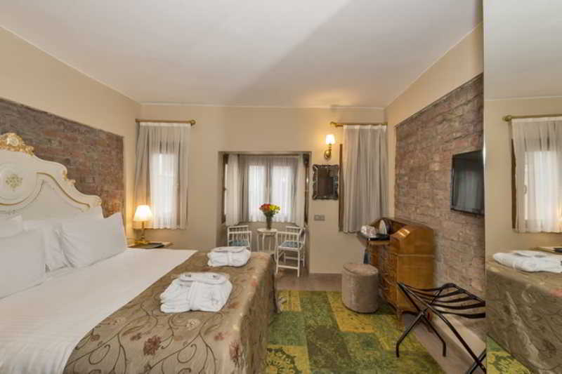 By Murat Royal Galata 3* Istanbul