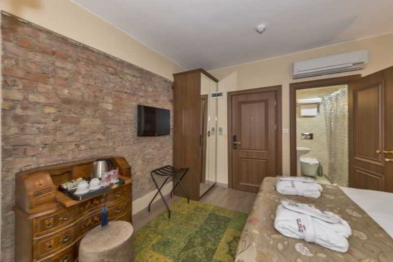 By Murat Royal Galata 3* Istanbul