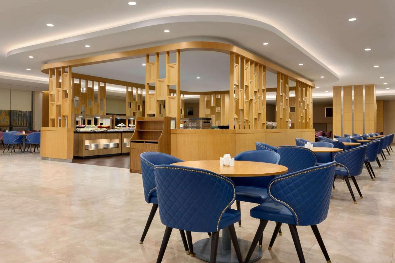 La Quinta By Wyndham Gunesli 5*