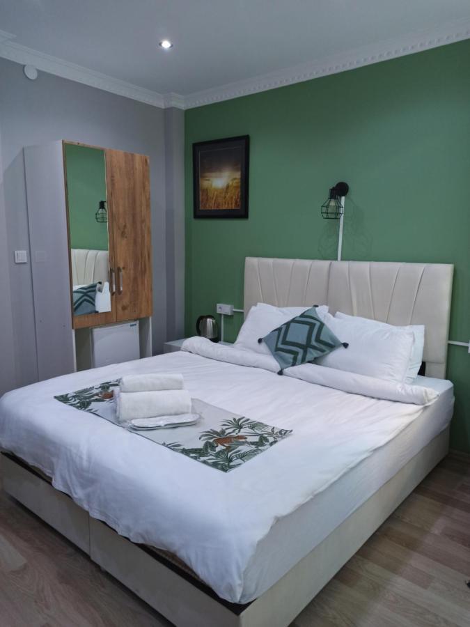 Taxim Starlight Hotel 2*