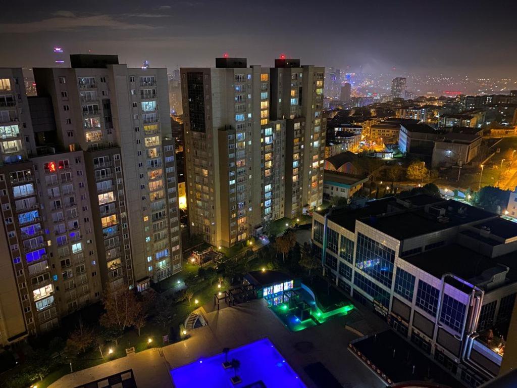 Beylikduzu Huzurlu Aile Yasam Sitesi Ful Donanimli Ev * Istanbul