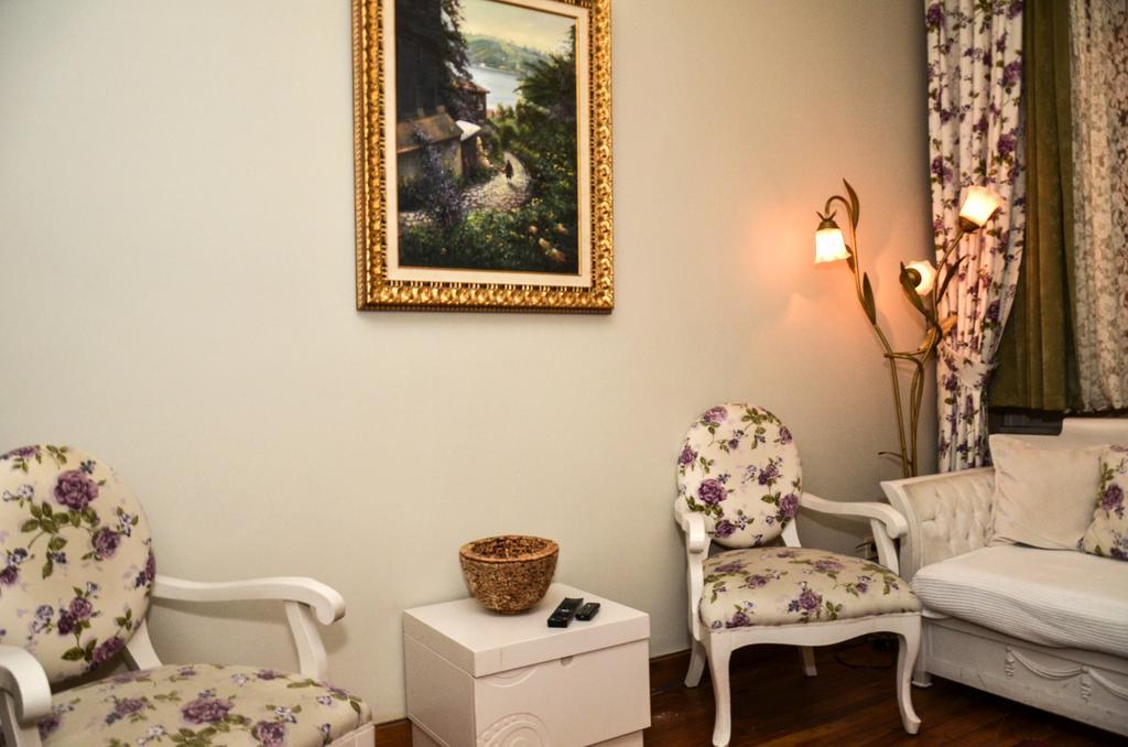 Omer Hayyam Suites Aparthotel