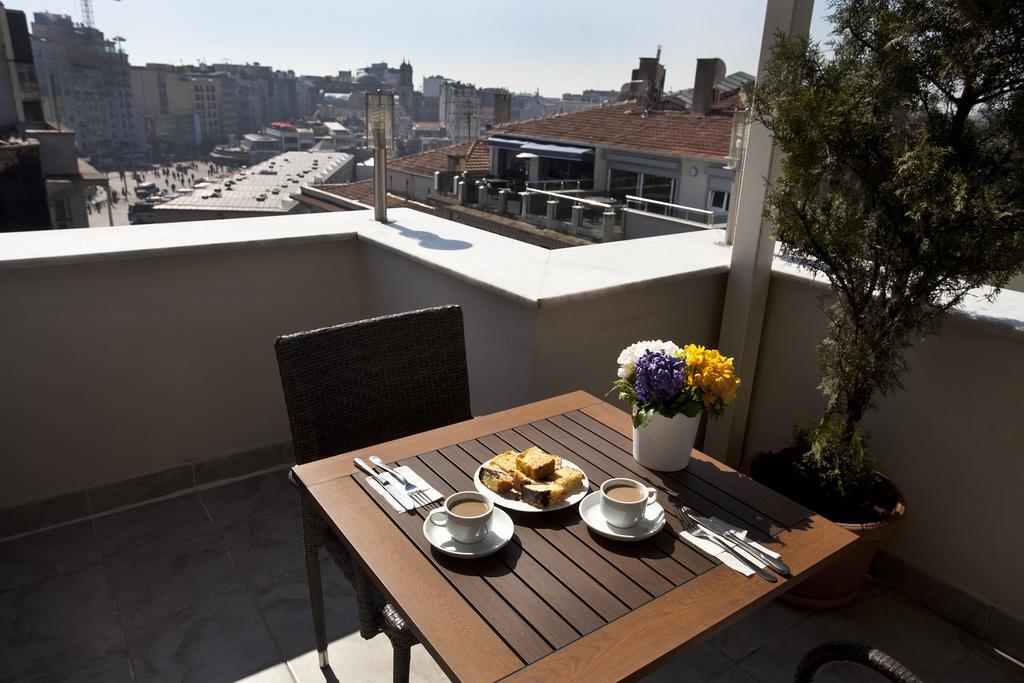 Hotel Grand Zentrum & Cafe Restaurant - Taksim Square