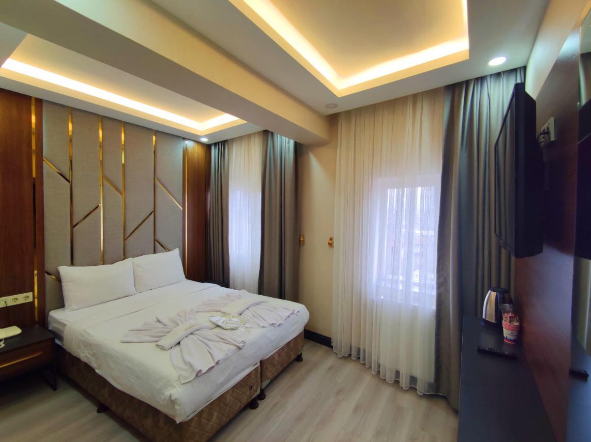 The Golden Pera's & Hotel