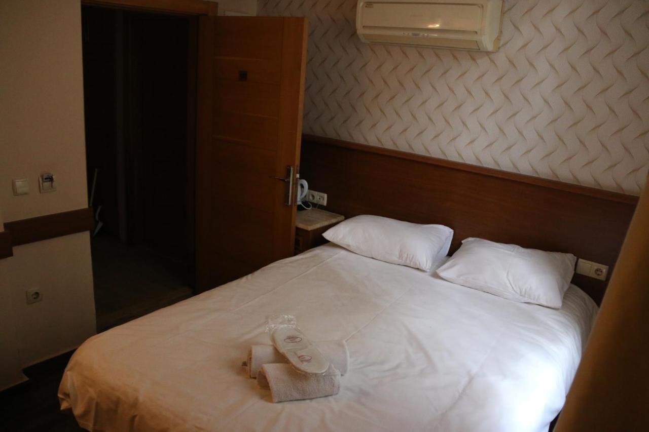 Hotel Grand Peninsula