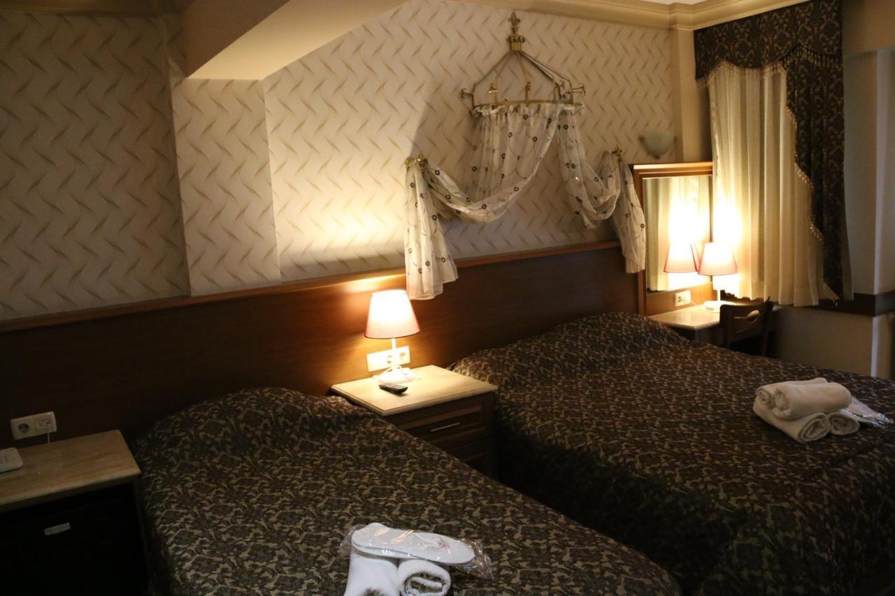 Hotel Grand Peninsula