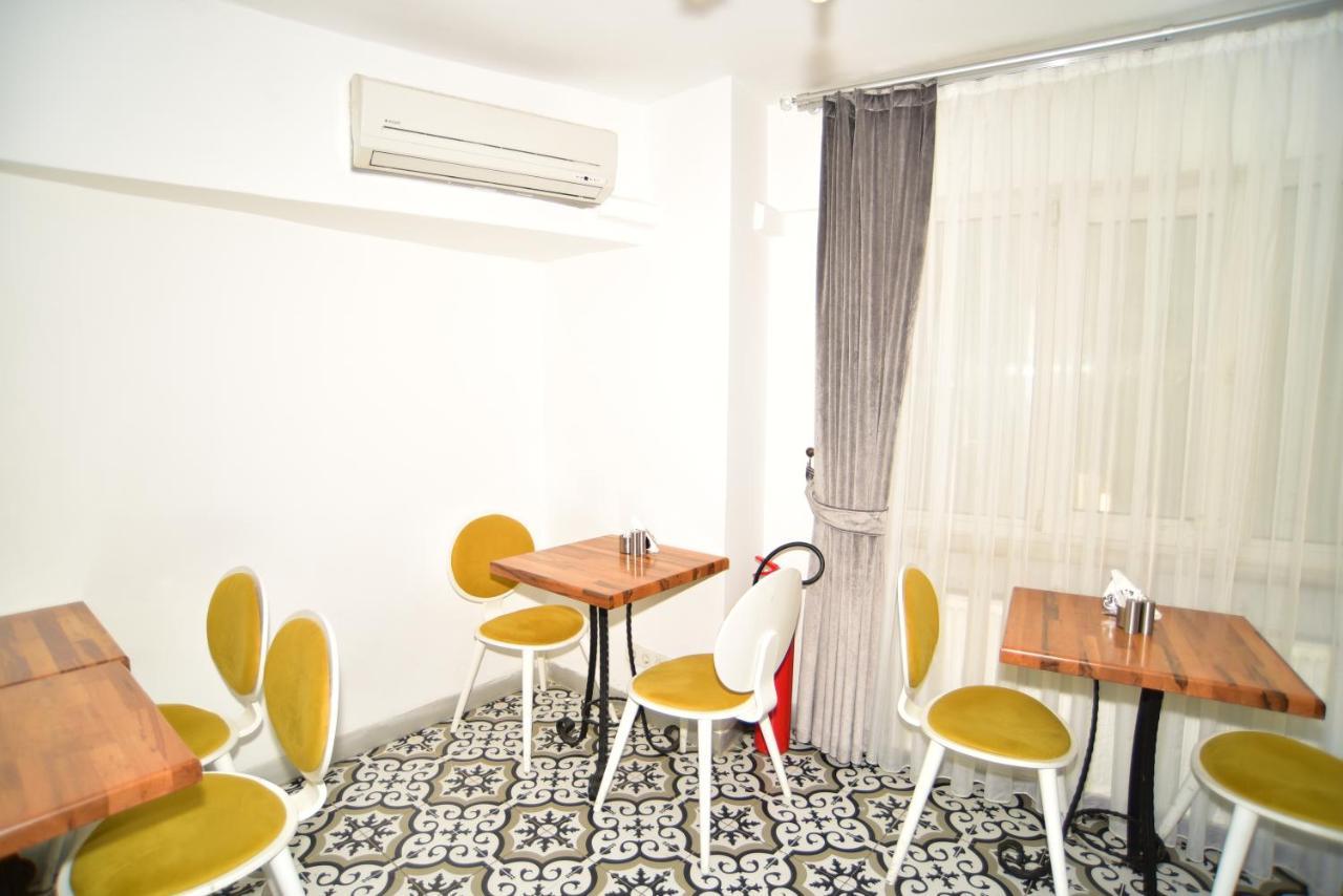 Liva Aparthotel 3*