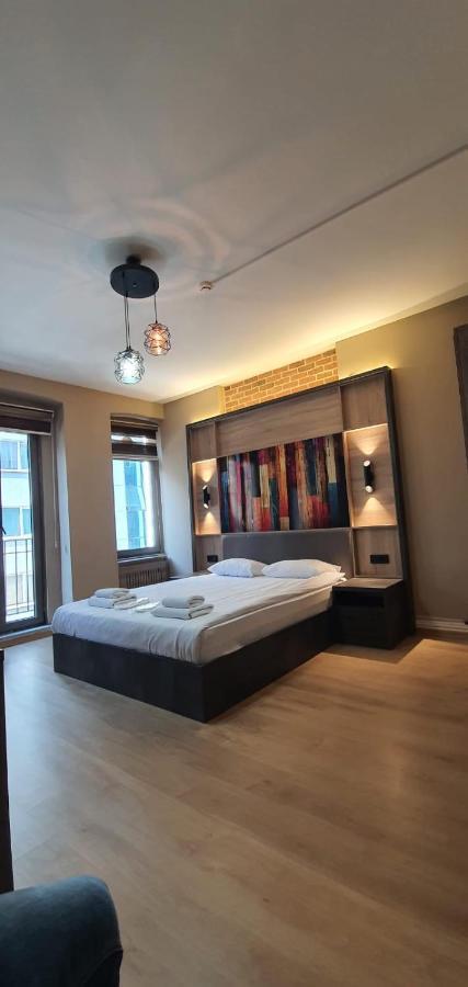 Aparthotel 94 *