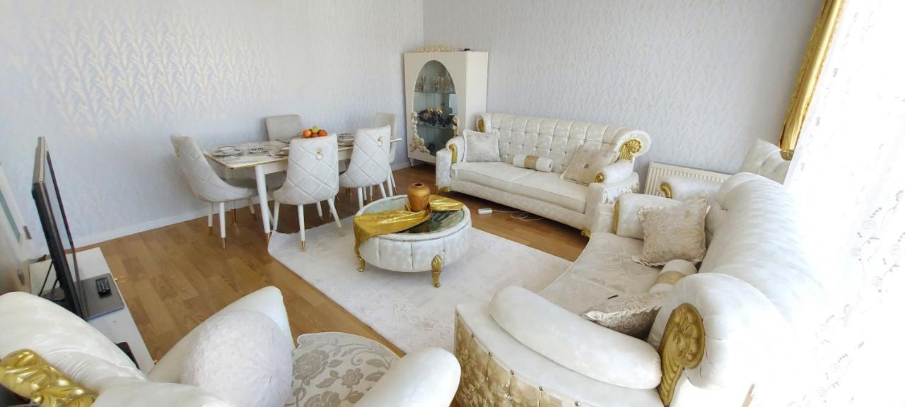 Beylikduzu Huzurlu Aile Yasam Sitesi Ful Donanimli Ev Apartment