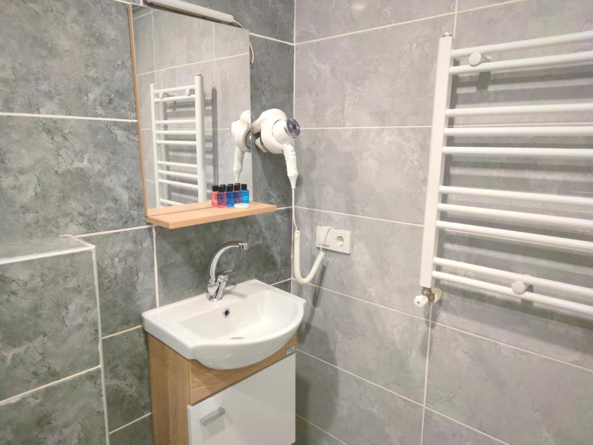 Olen Altunizade 2*
