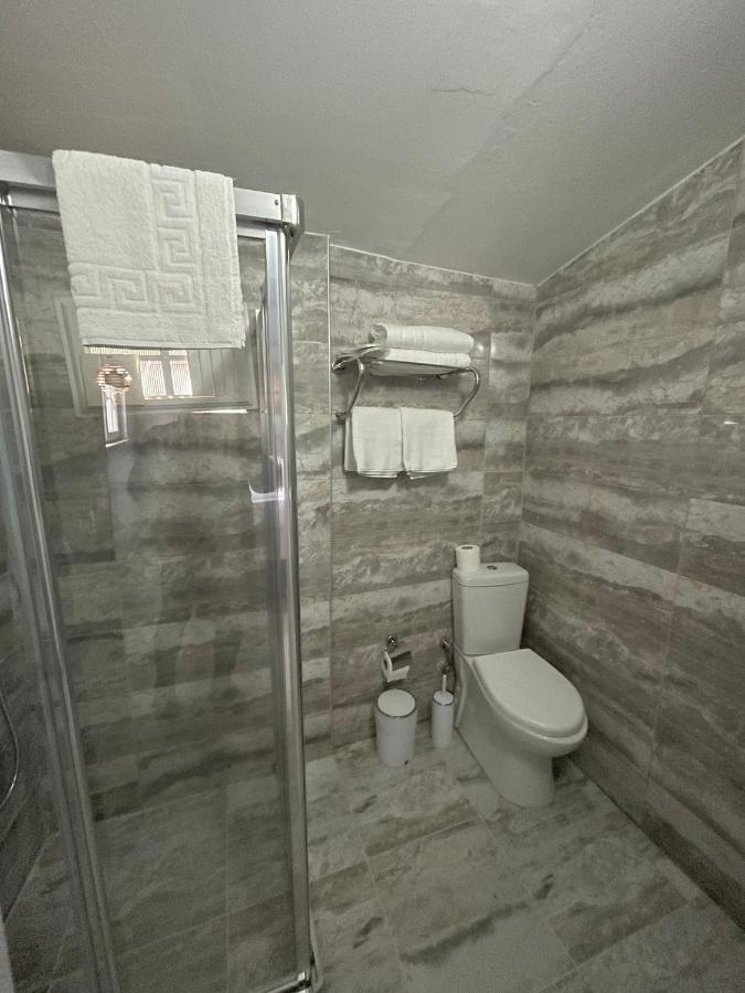 Oldmile Palace 3*