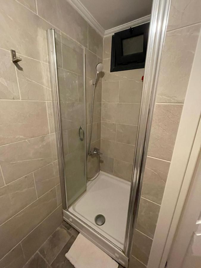 Duplex With Terrace In Center,5mn Walk To Istiklal Apartamento Istambul