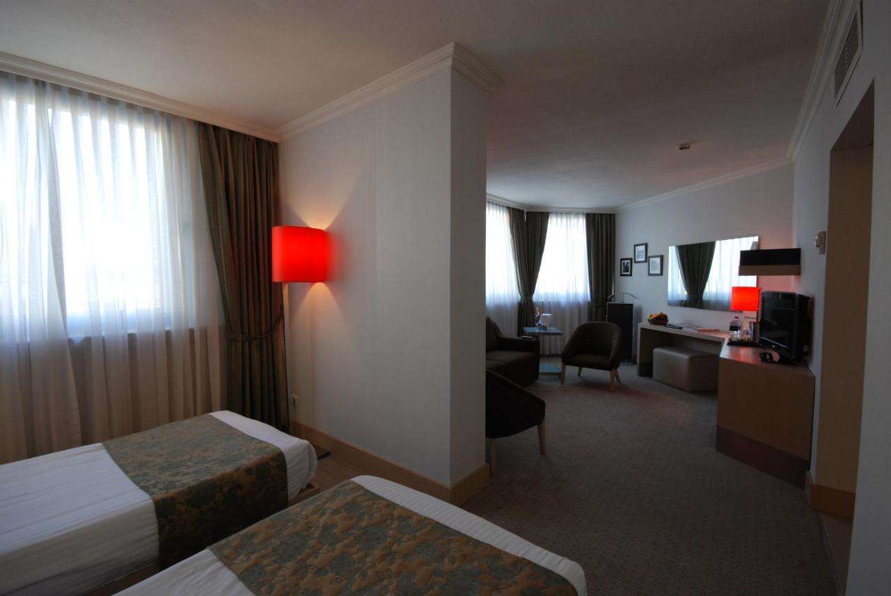 Eresin Taxim & Premier Hotel 4*