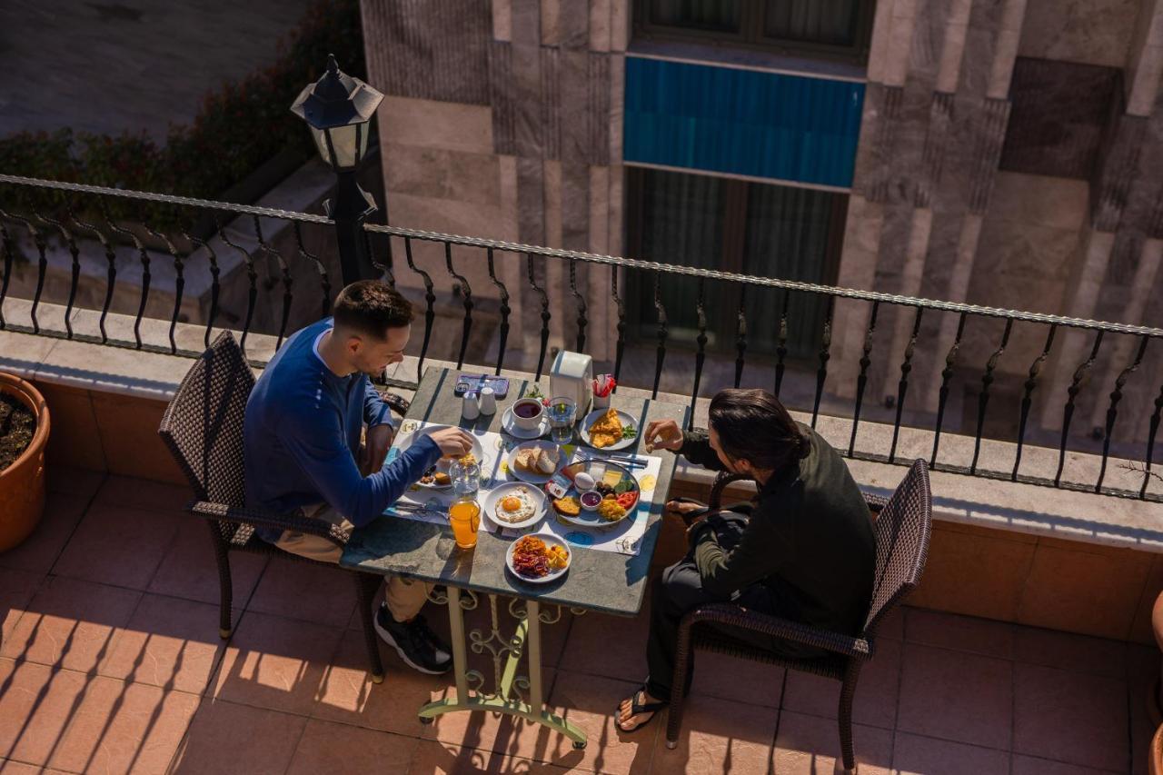 Agora Hostel *