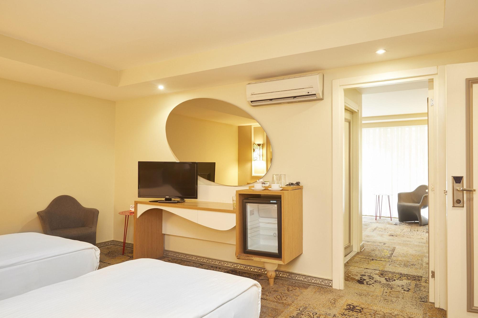 Otel Seasons 4*