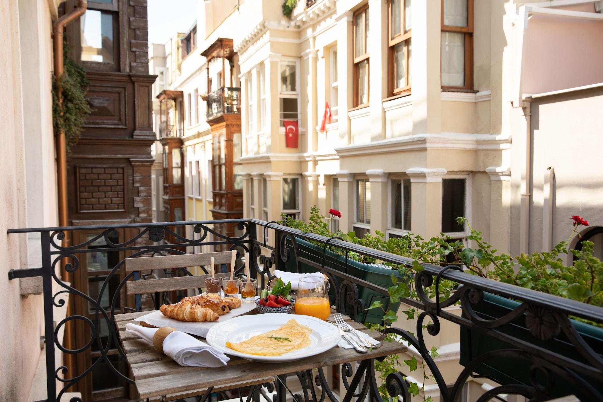 Georges Galata