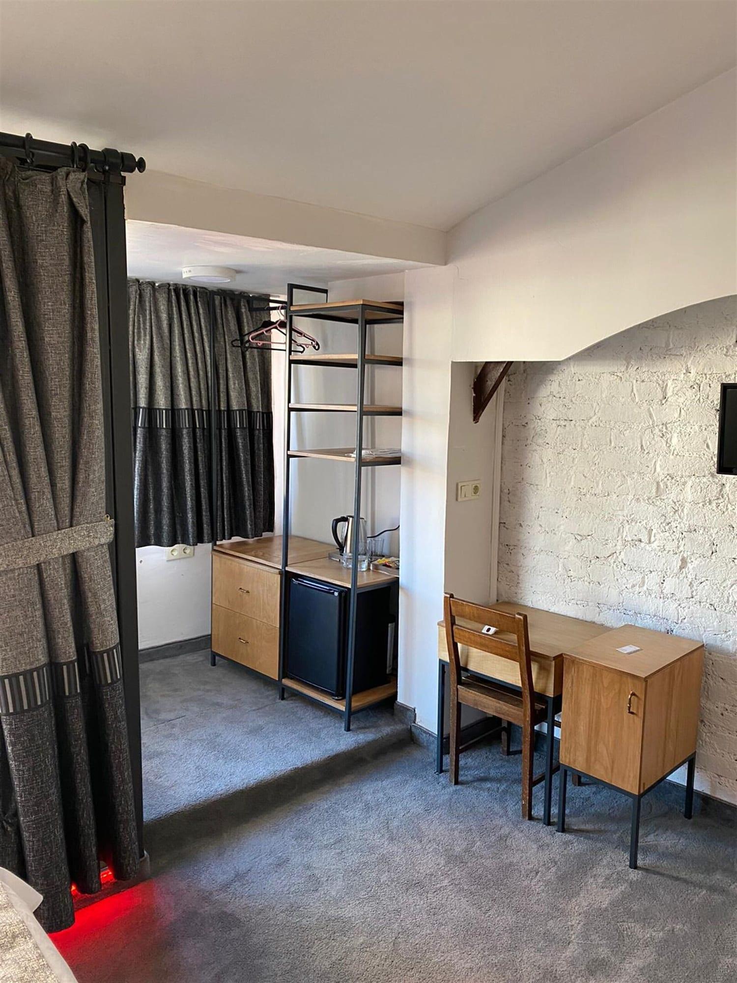 Corner Hot Otel