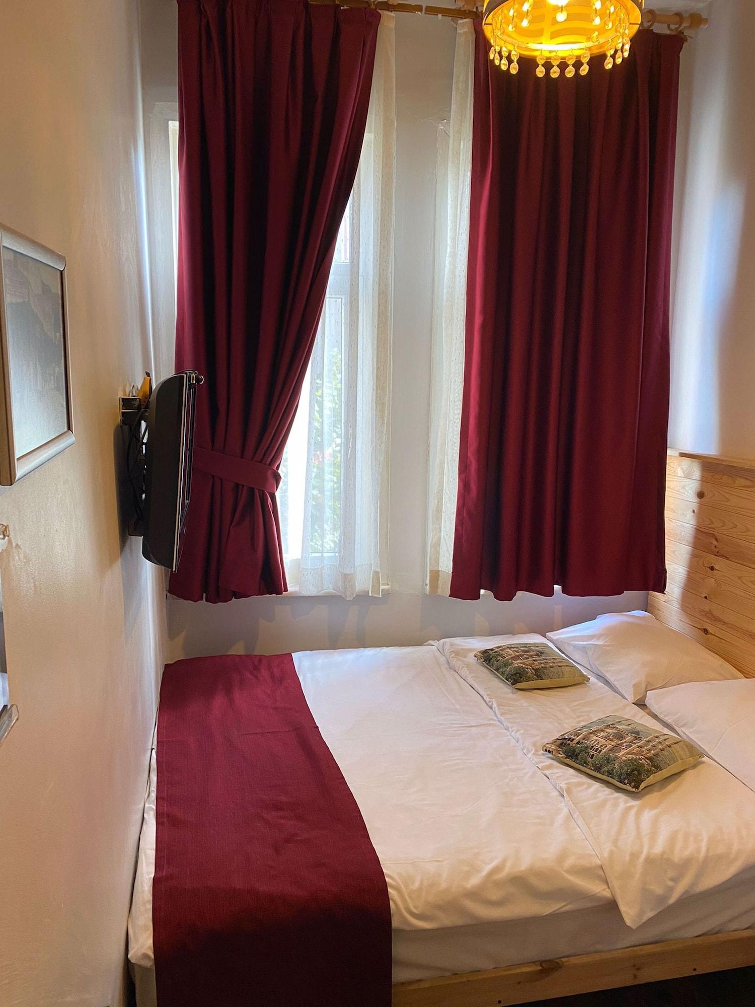Otel Corner Hot 3*