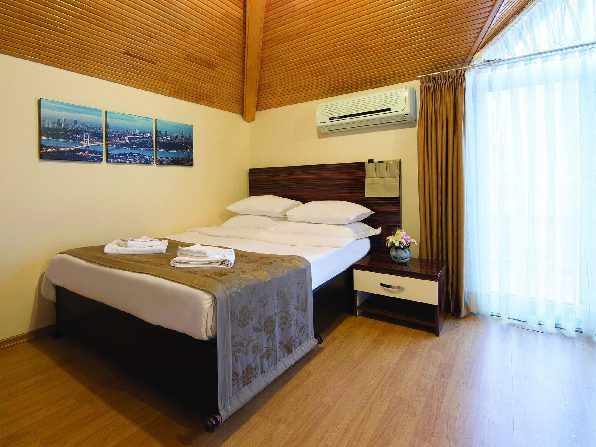 Blueway Aparthotel 3*
