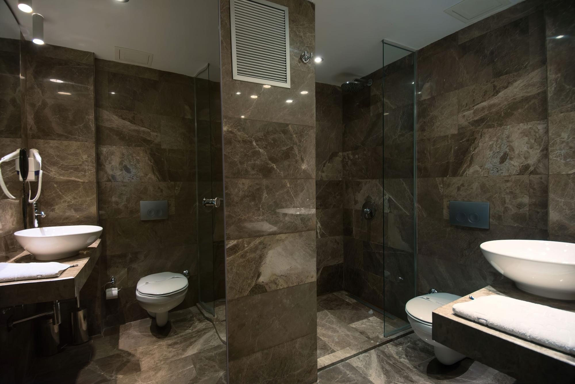 Gk Regency Aparthotel 4*