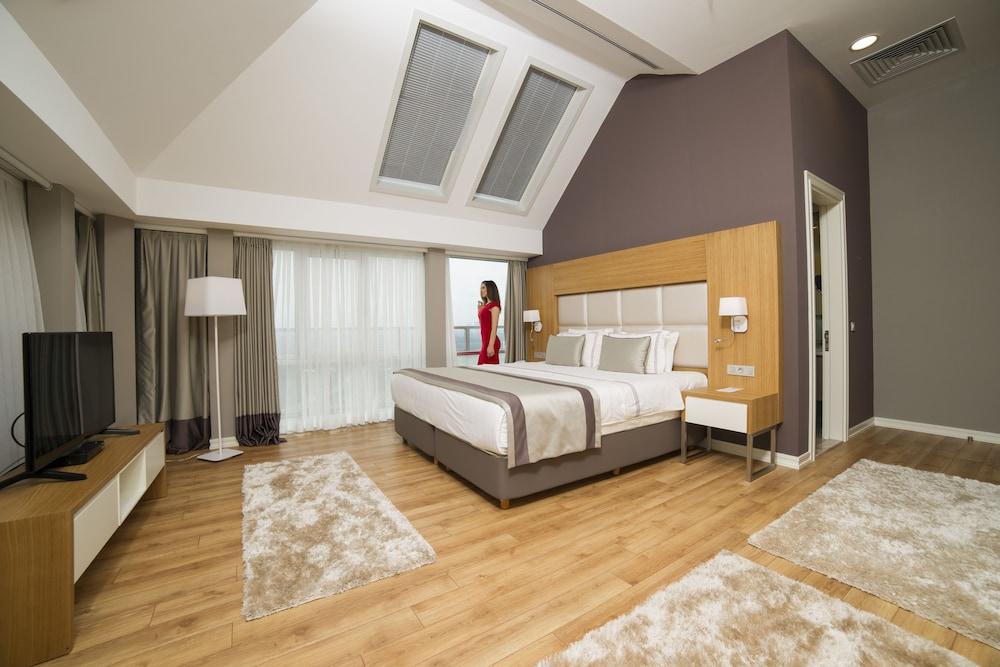 Radisson Residences Avrupa Tem Otel İstanbul