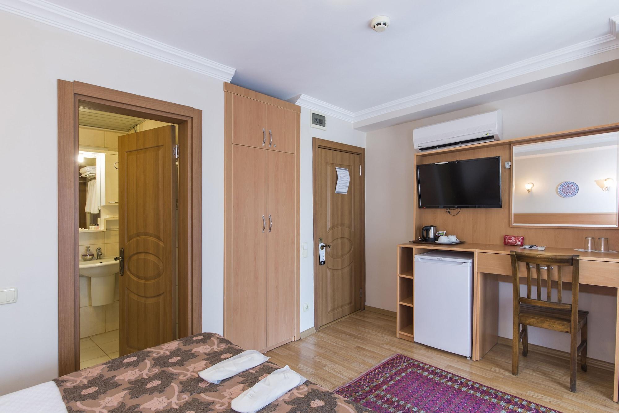 Deniz Otel