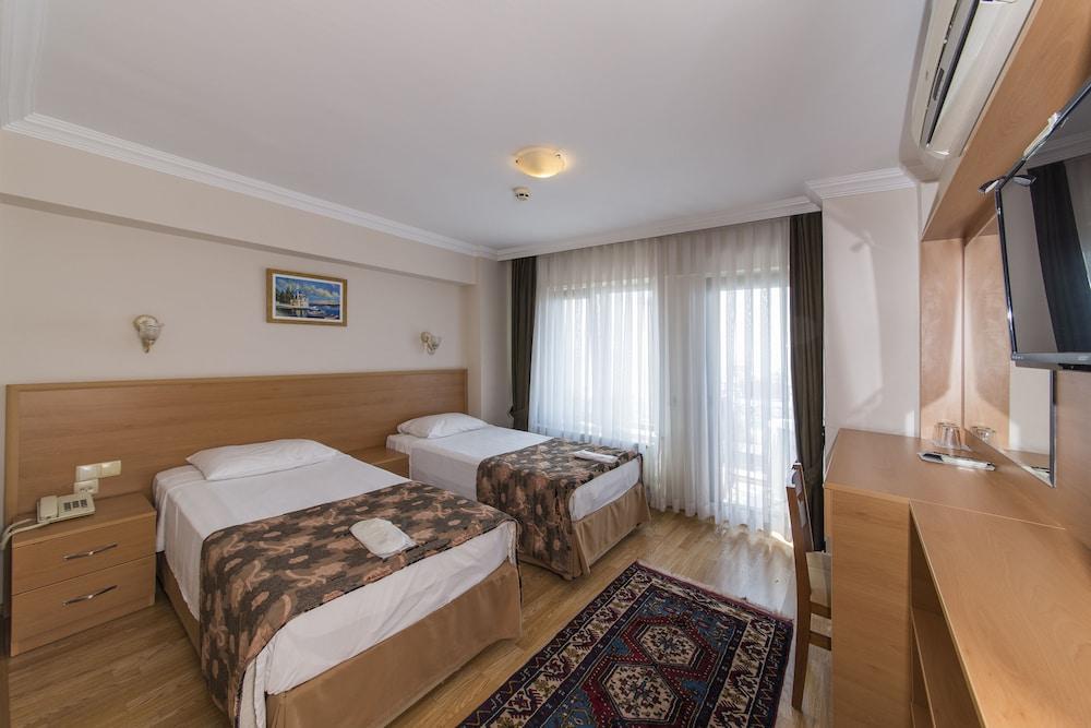 Deniz Otel