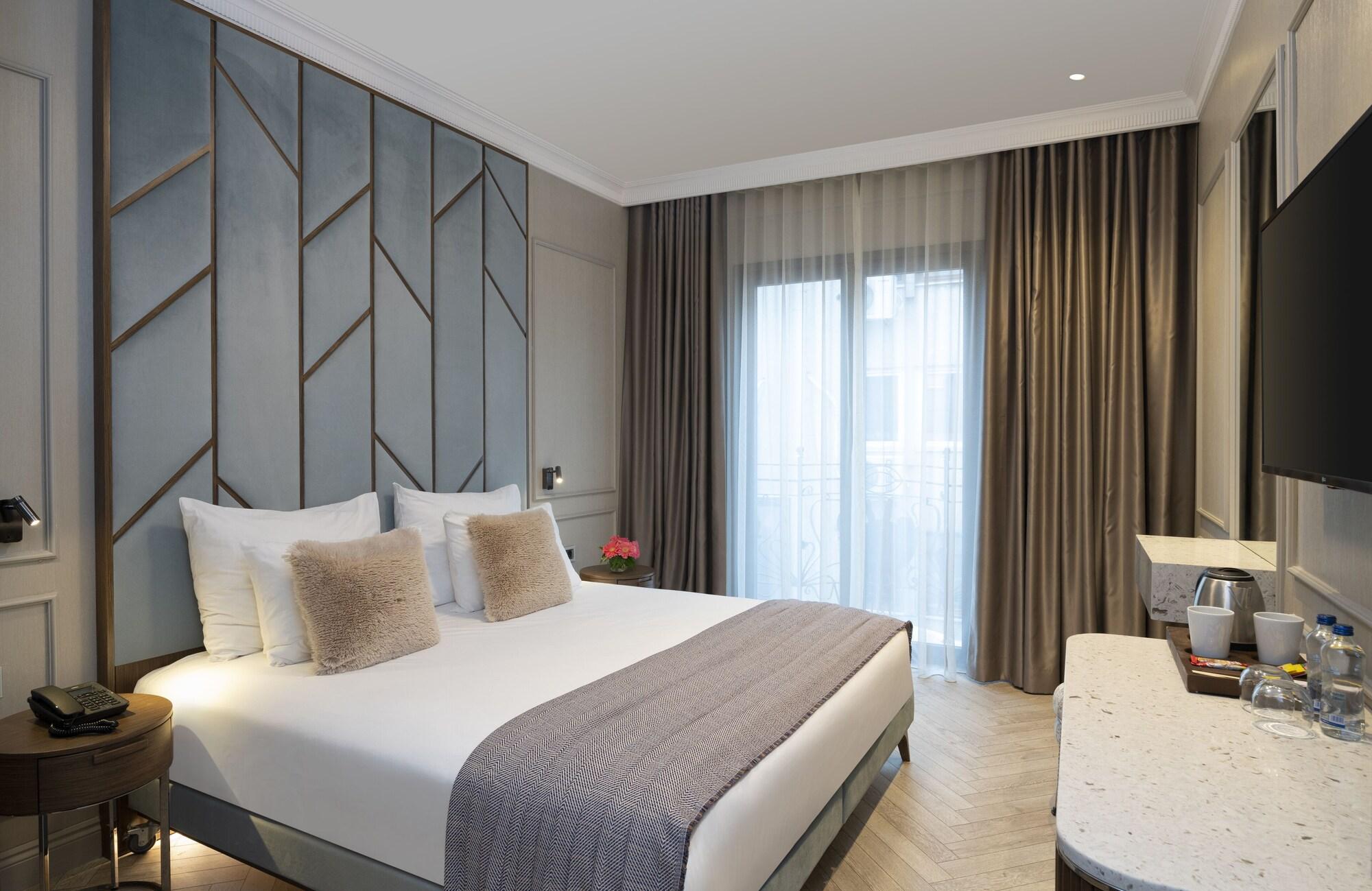 Nena Istanbul