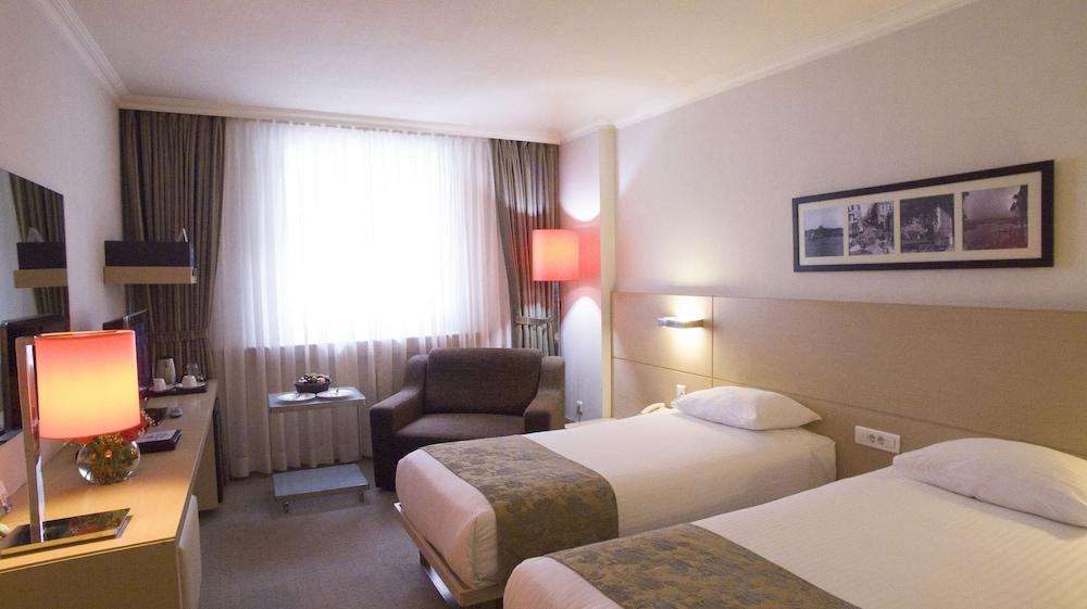 Eresin Taxim & Premier 4* Istanbul
