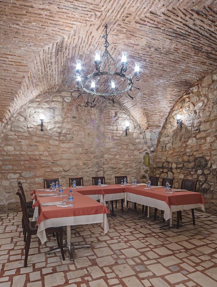 History Hotel