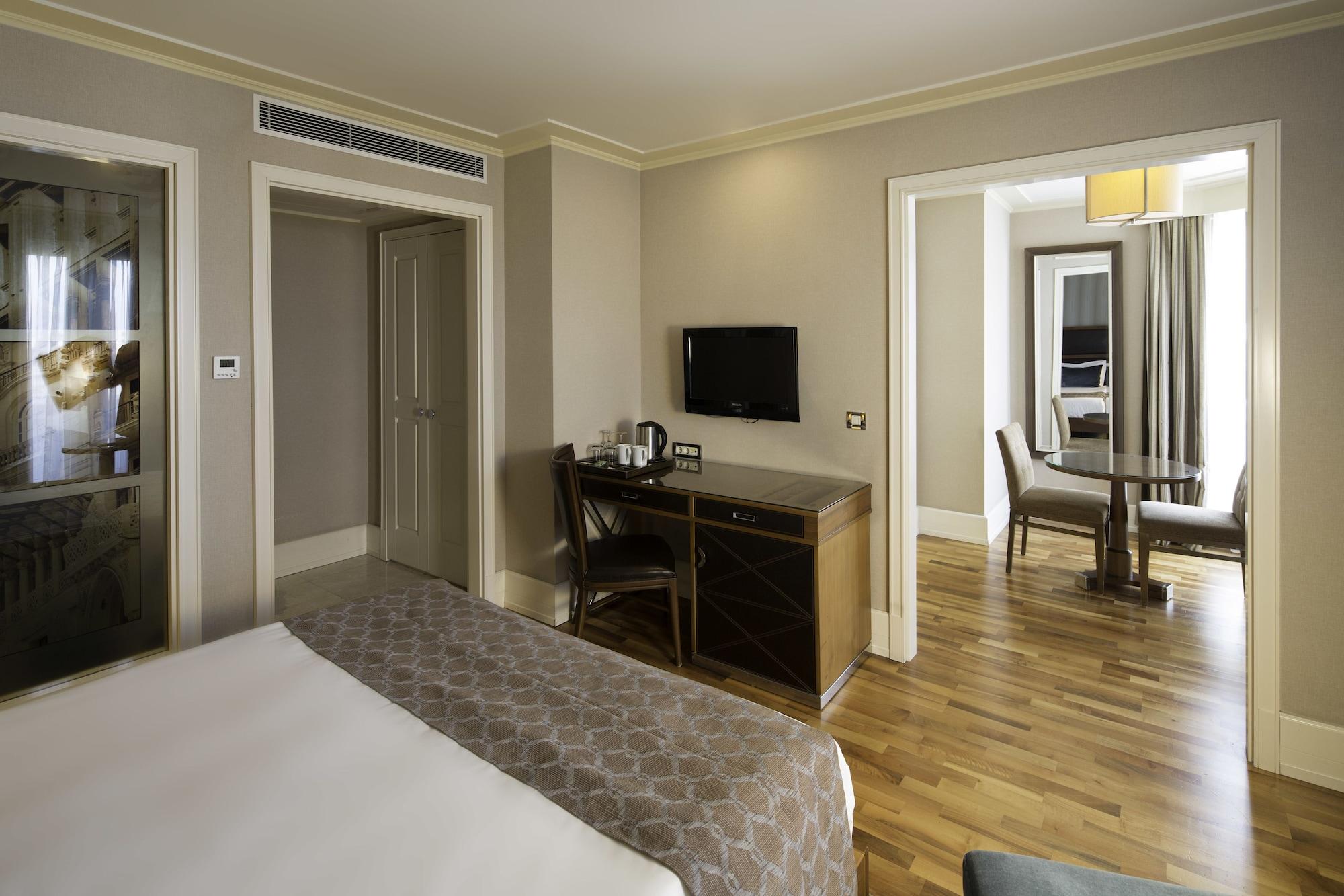 Hotel Titanic Taksim Istanbul