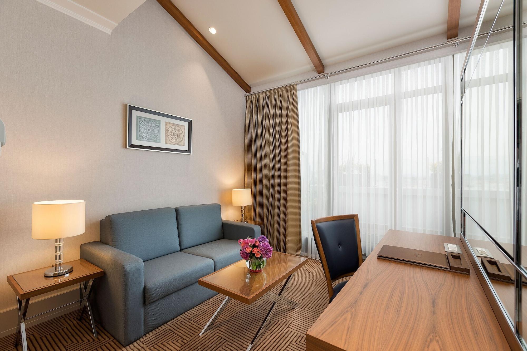 Titanic Taksim 4*