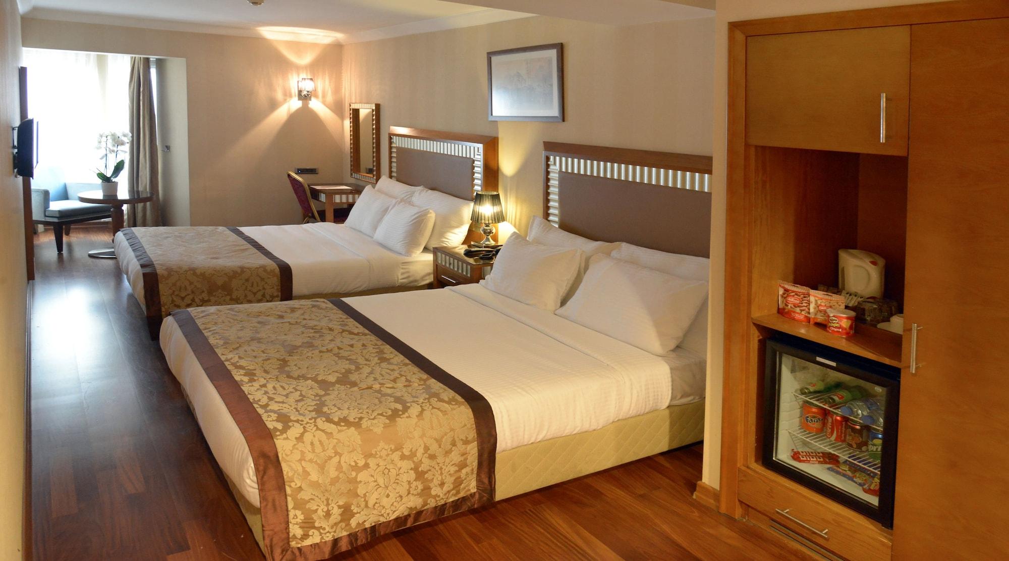 Nova Plaza Park Hotel