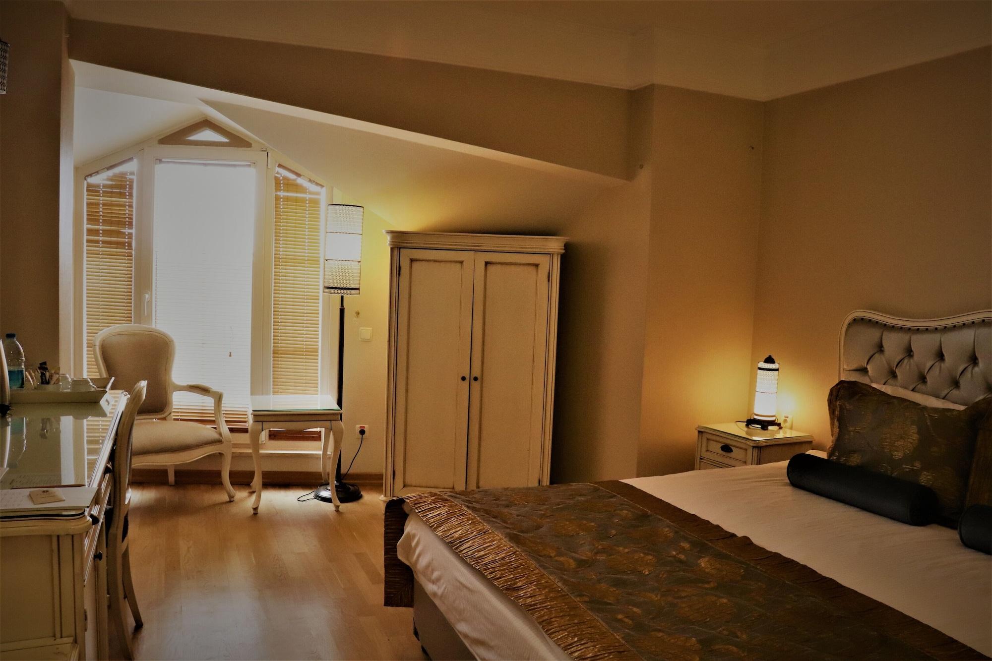 Hotel Recital 3*