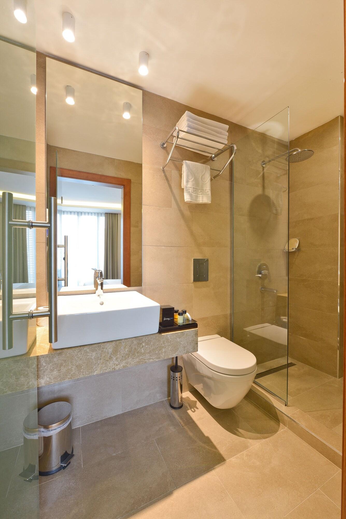 Blueway Hotel