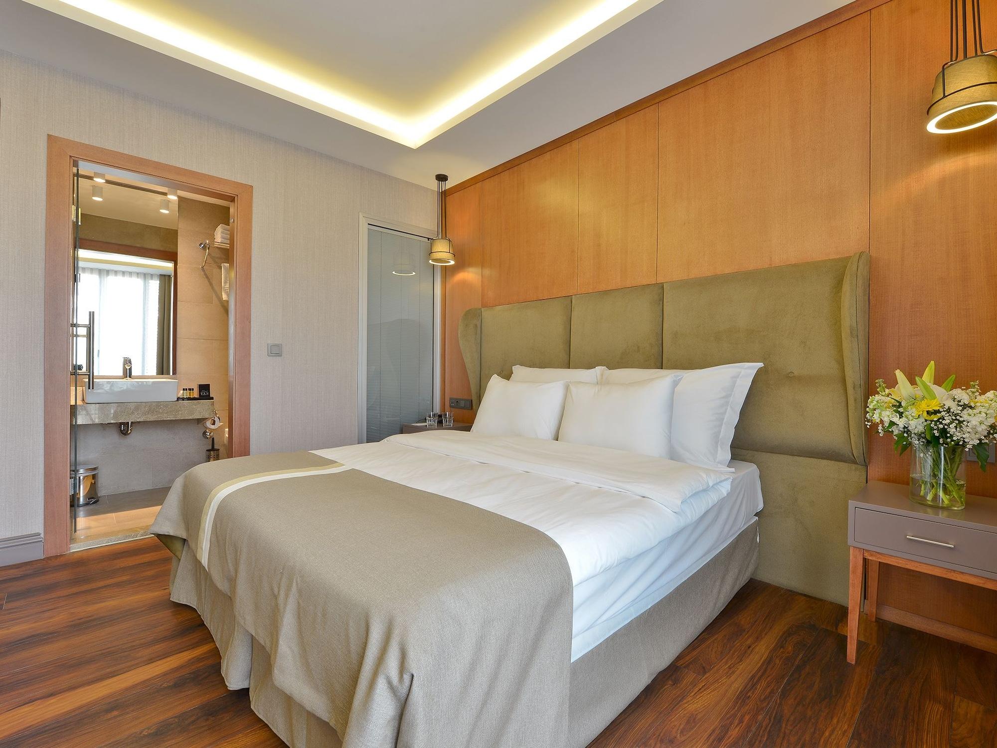 Blueway Hotel 3*