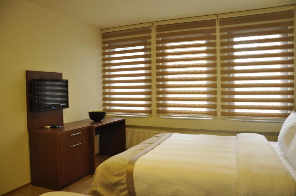 Hotel Wide Taksim