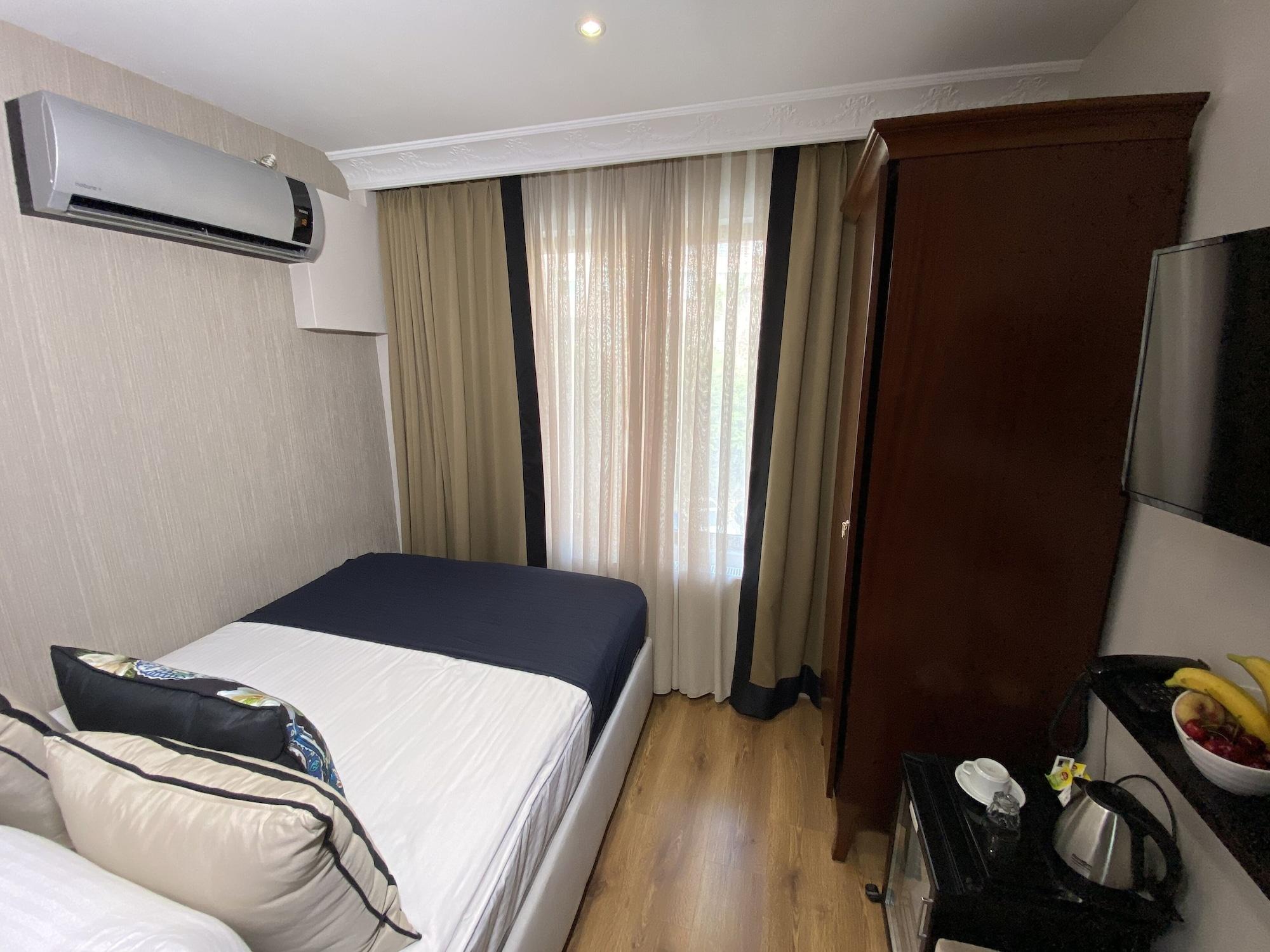 Four Doors Hotel