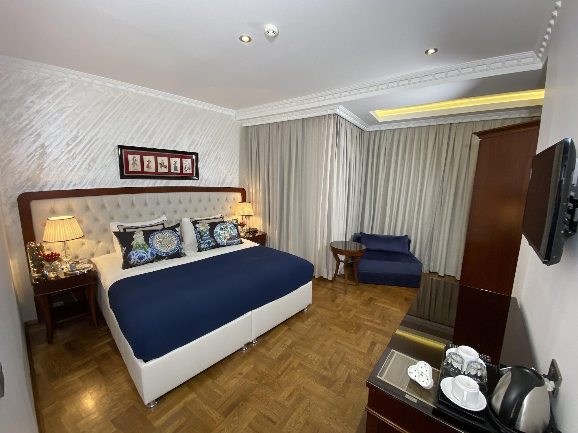 Four Doors Hotel 3*