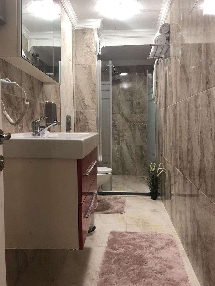 Lızzıa Butik 3* Istanbul