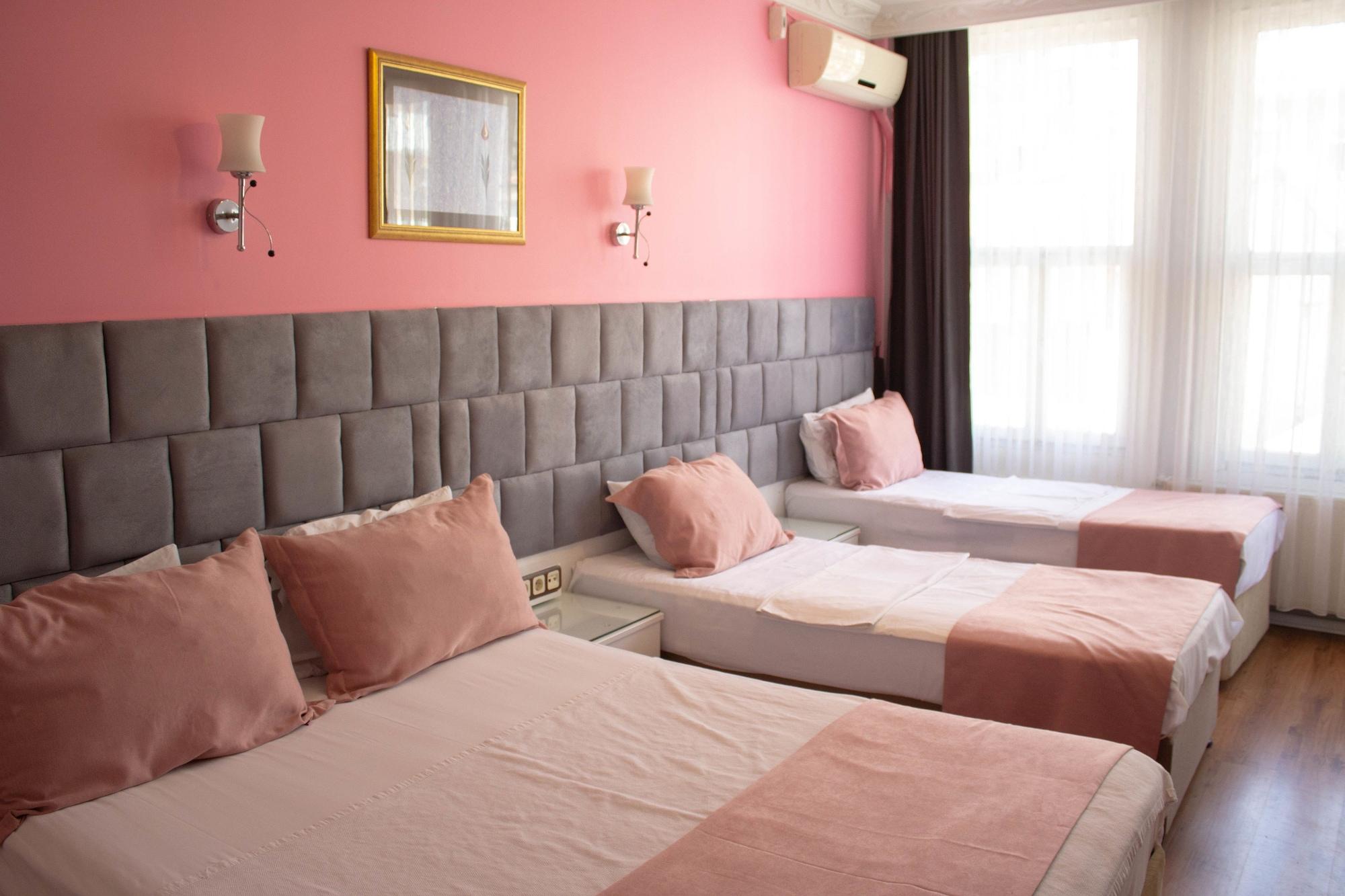 Tulip House Hotel 3*