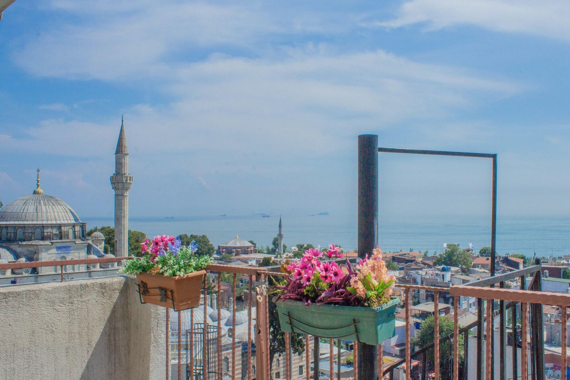 Tulip House 3* Istanbul