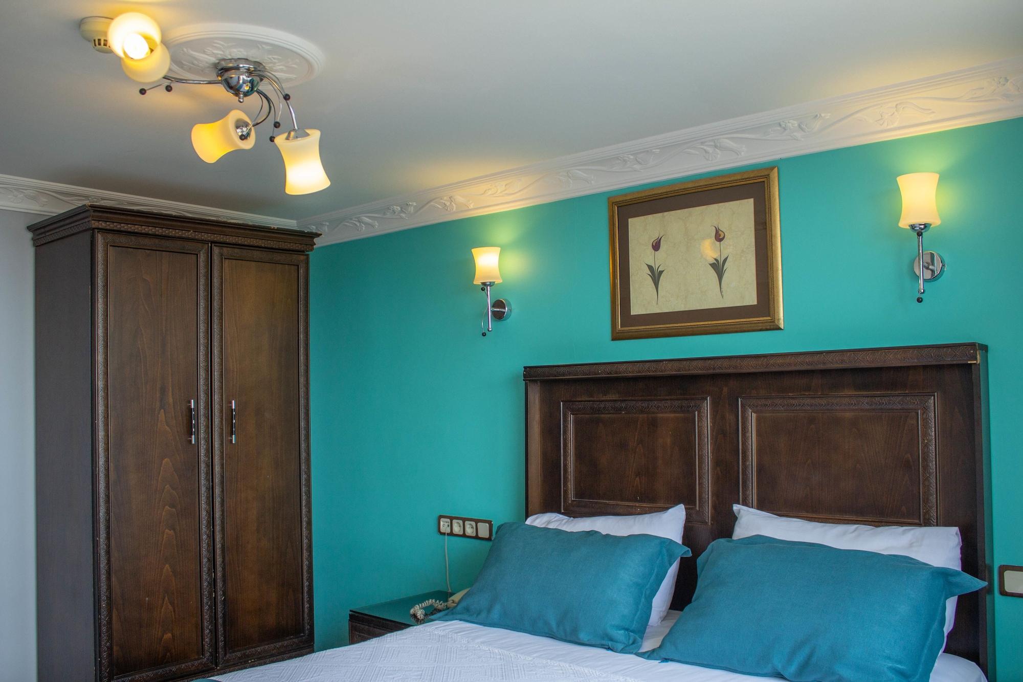 Hotel Tulip House 3*