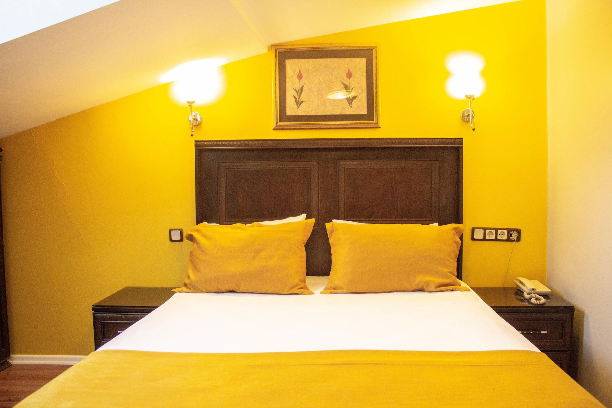 Tulip House Hotel 3*