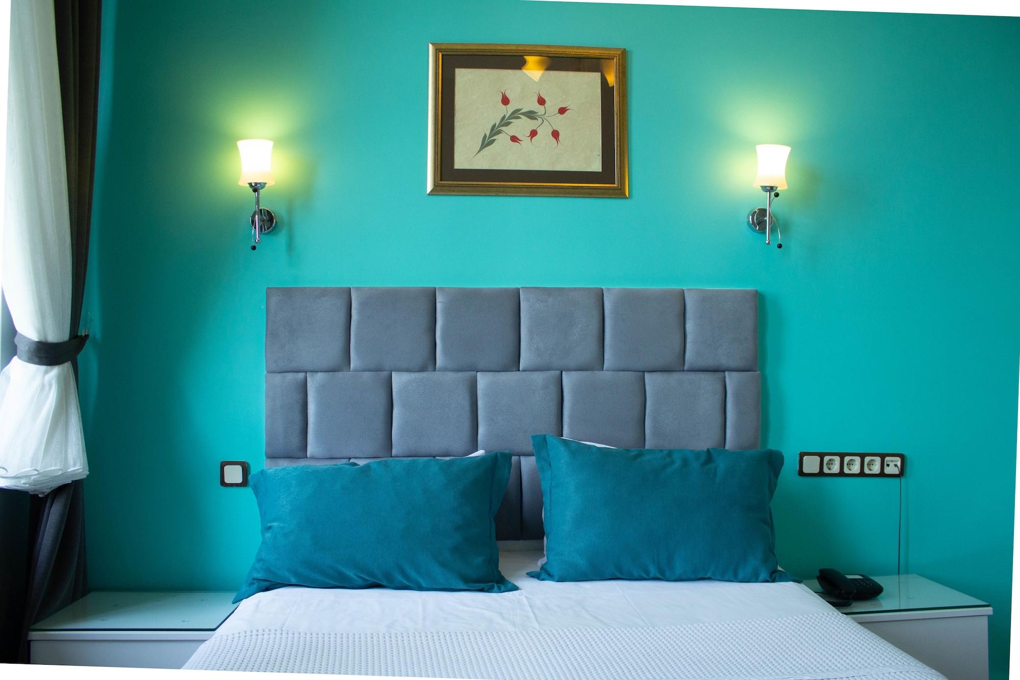 Tulip House 3*