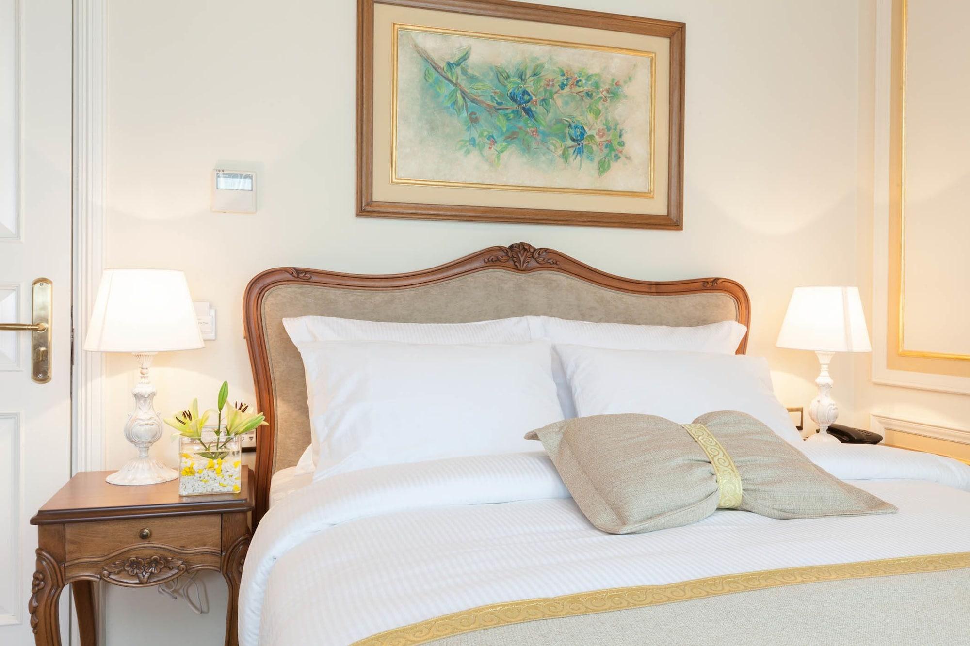 Pera Parma Hotel