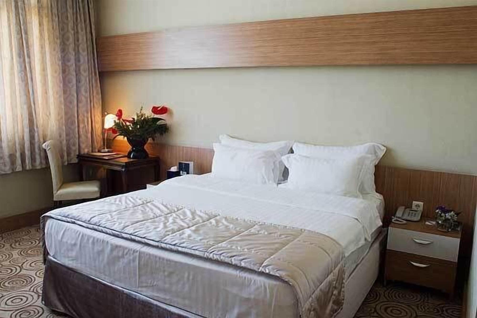 Elite Dragos Hotel
