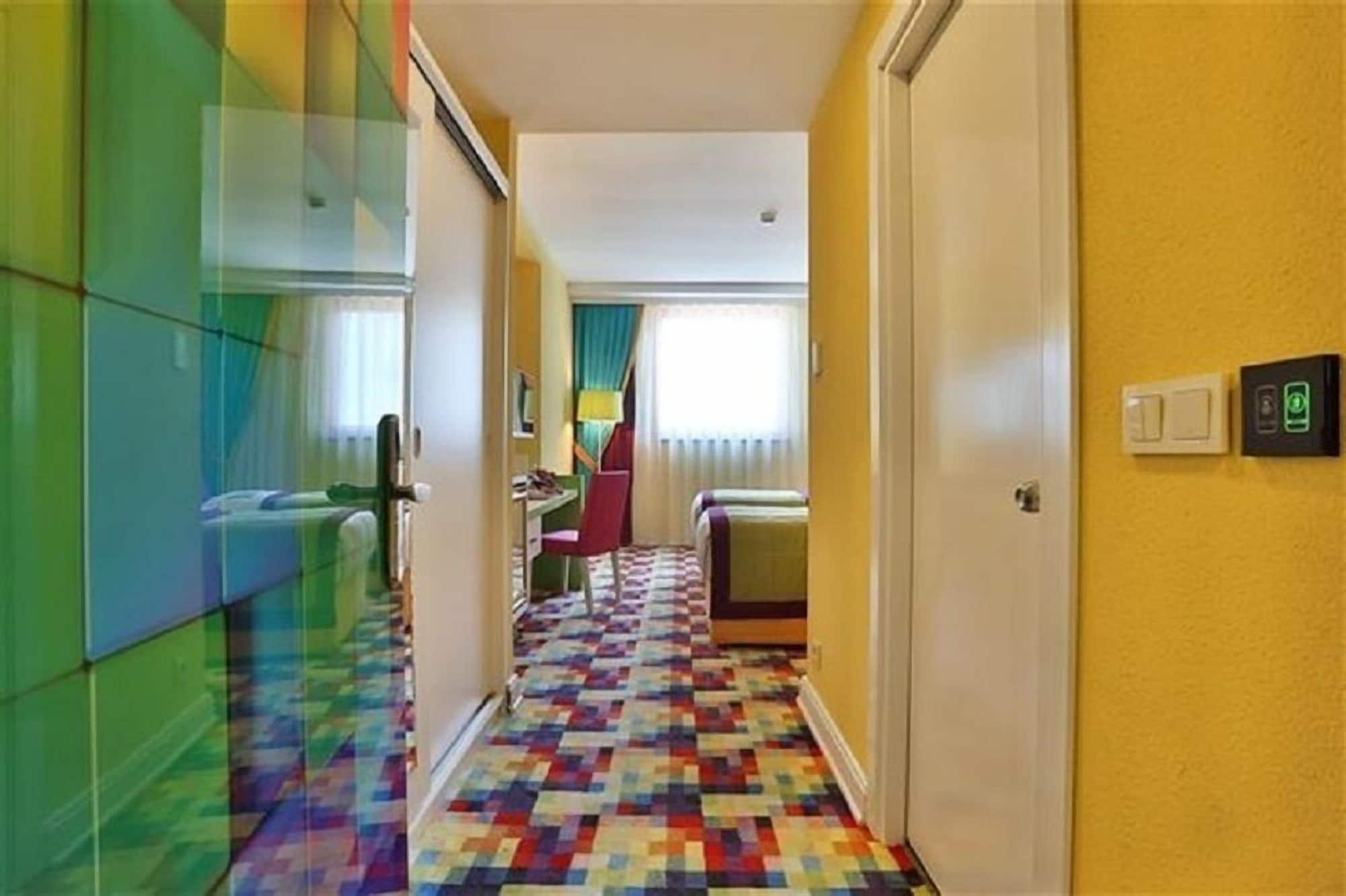 Mayi Hotel 5*